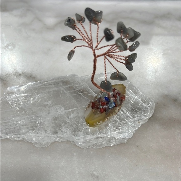 Labradorite Bonsai Copper Wire Tree on Agate 3.5in - Picture 2 of 4